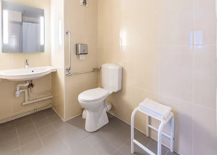 Saint-nazaire Hotel 2*